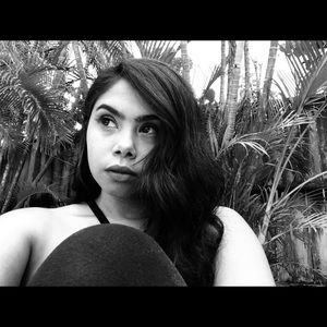 Meet your Posher, Sabrina